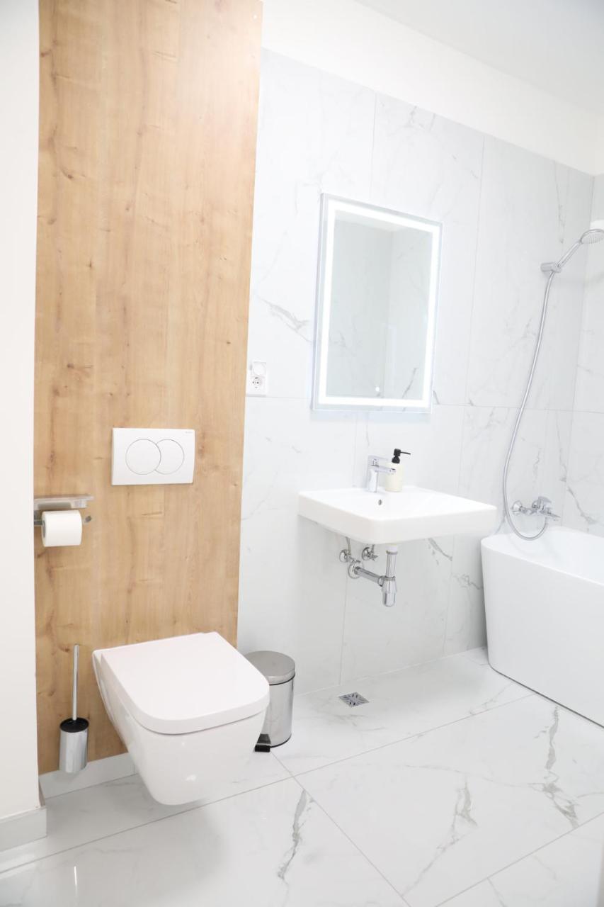Exit Aparthotel Floreşti Екстериор снимка